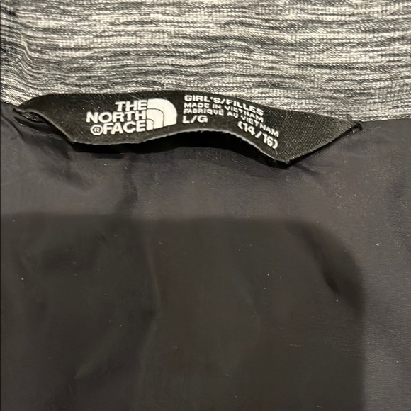 NWT The North Face Black and Gray Performance Vest Girls Size LG 14/16 - Picture 5 of 5